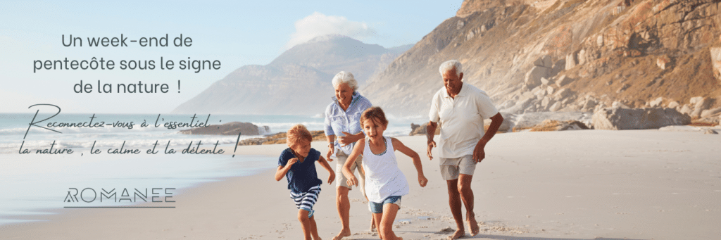 Famille profite nature sur plage ensoleillée
